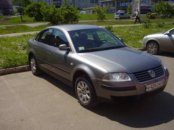 2003 Volkswagen Passat Pictures