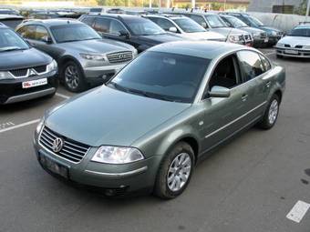 2003 Volkswagen Passat Images