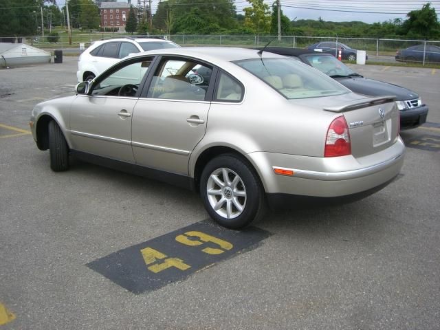 2004 Volkswagen Passat