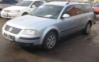 2004 Volkswagen Passat Photos