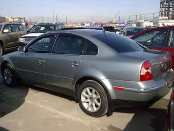 2004 Volkswagen Passat Images