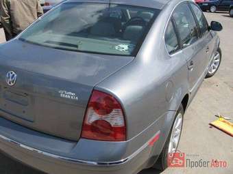2004 Volkswagen Passat Images