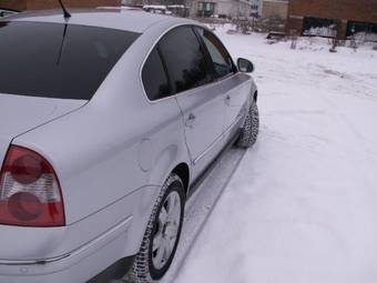 2004 Volkswagen Passat Images
