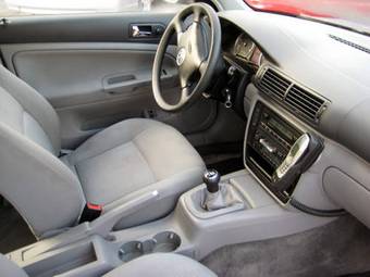 2004 Volkswagen Passat Pics