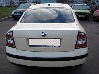 2004 Volkswagen Passat Wallpapers