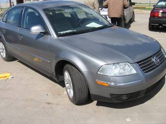 2004 Volkswagen Passat Photos