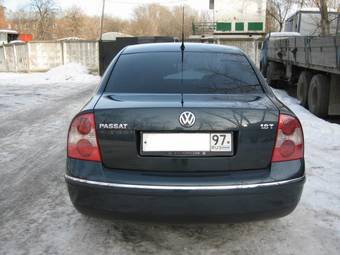 2004 Volkswagen Passat Photos