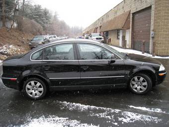 2004 Volkswagen Passat Photos