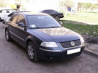 2004 Volkswagen Passat Pictures
