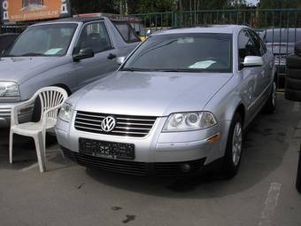 2004 Volkswagen Passat Photos
