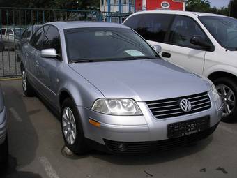2004 Volkswagen Passat Photos