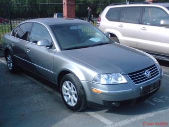 2004 Volkswagen Passat Images