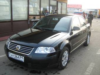 2004 Volkswagen Passat Images