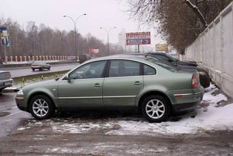 2004 Volkswagen Passat Photos