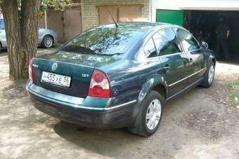 2004 Volkswagen Passat Pictures