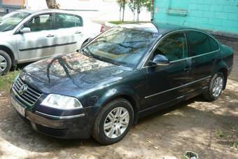 2004 Volkswagen Passat Photos