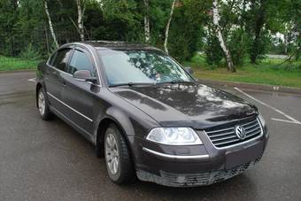 2004 Volkswagen Passat Photos