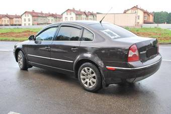 2004 Volkswagen Passat Photos
