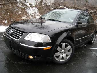 2004 Volkswagen Passat Photos
