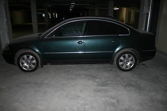 2004 Volkswagen Passat Photos