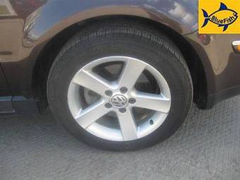 2004 Volkswagen Passat Pics