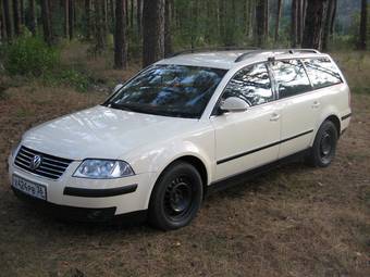 2004 Volkswagen Passat Photos