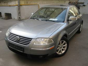 2004 Volkswagen Passat Photos