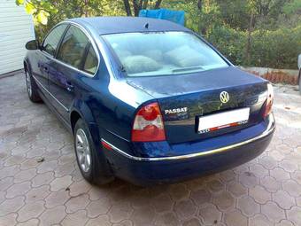 2004 Volkswagen Passat Photos