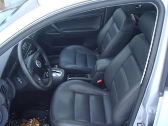 2005 Volkswagen Passat Pictures