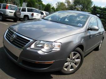 2005 Volkswagen Passat Pictures