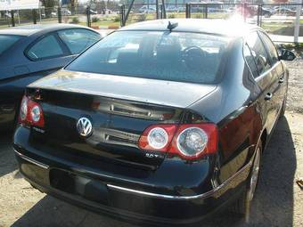2005 Volkswagen Passat Images