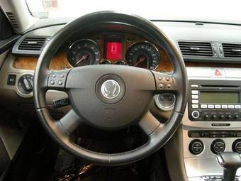 2005 Volkswagen Passat Pictures