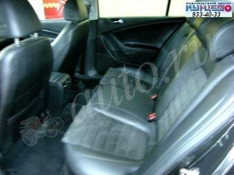 2005 Volkswagen Passat Pictures