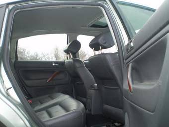 2005 Volkswagen Passat Images