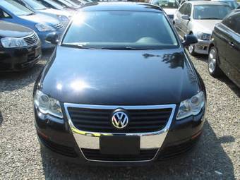 2005 Volkswagen Passat Photos