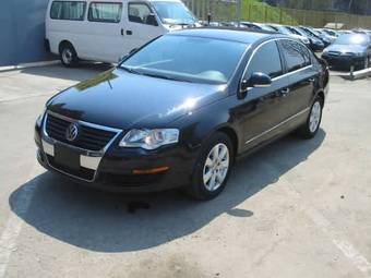2005 Volkswagen Passat Photos