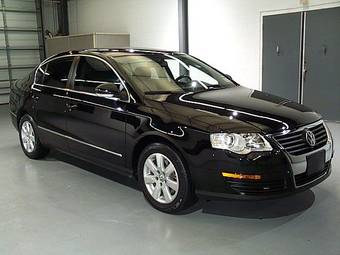 2005 Volkswagen Passat Photos