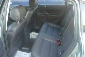 2005 Volkswagen Passat Photos