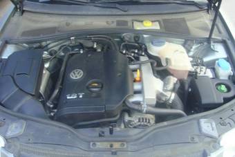 2005 Volkswagen Passat Photos