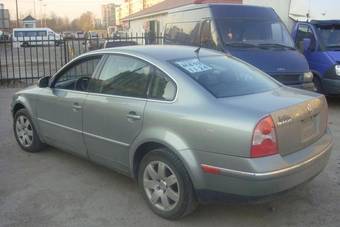 2005 Volkswagen Passat Photos