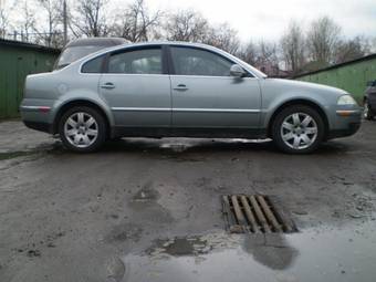 2005 Volkswagen Passat Photos