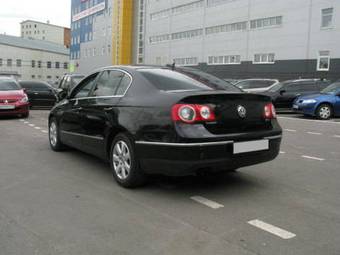 2005 Volkswagen Passat Pics