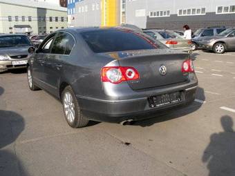 2005 Volkswagen Passat Pictures