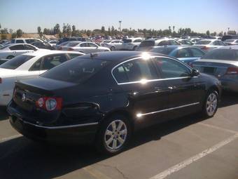 2005 Volkswagen Passat Pictures