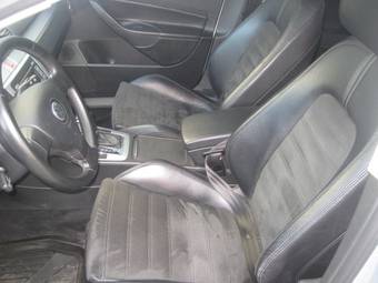 2005 Volkswagen Passat Photos