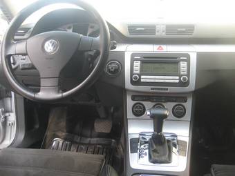 2005 Volkswagen Passat Pictures
