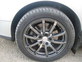 2005 Volkswagen Passat Photos