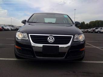 2005 Volkswagen Passat Photos