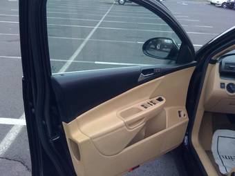2005 Volkswagen Passat Images