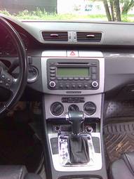 2005 Volkswagen Passat Photos